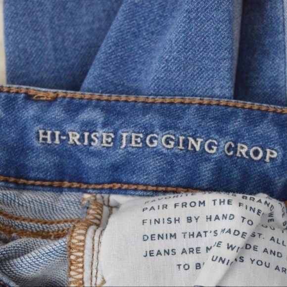 American Eagle Hi-Rise Jegging Crop, Stretch - Size 2, Light Wash - Picture 4 of 10